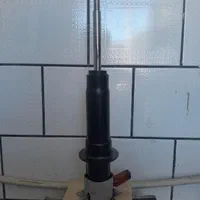 تعمیر  و شارژ  کمک فنر|خدمات موتور و ماشین|شهرکرد, |دیوار