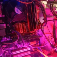 کیس کامپیوتر نیمه حرفه ای سالم|رایانه رومیزی|رشت, گلزاران|دیوار