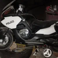 موتور شارژی پلیسی و ماشین شارژی