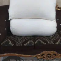 پشتی بالشت پر