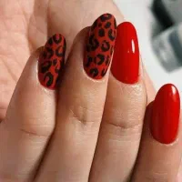 مدل کاشت ناخن دست در مهرشهر