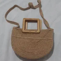 تعدادی کیف و لباس و کفش|کیف، کفش، کمربند|پاکدشت, پاکدشت (مامازند)|دیوار