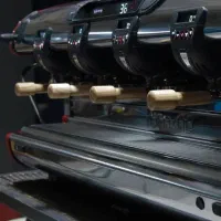 سرویس تعمیرات کلیه دستگاه اسپرسوساز یخ سازکافی شاپ|خدمات پیشه و مهارت|تهران, جمال‌زاده|دیوار