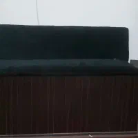 صندلی نشیمن اینه و پاتختی و جای سشوار
