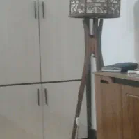 چراغ خواب ایستاده|چراغ خواب و آباژور|تالش, هشتپر|دیوار