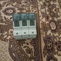 سه عدد فیوز سه فاز