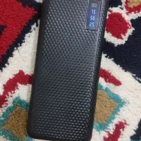 پاوربانک ۱۰هزار چراغ قوه دار همراه با شارژر