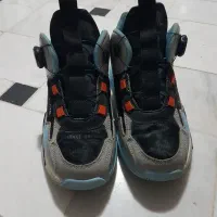 کتونی|کیف، کفش، کمربند|قم, باجک یک|دیوار