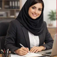 خانم حسابدار مسلط به هلو