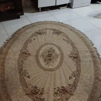 فرش بیضی شکل بزرگ
