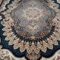 یک عدد فرش ۹ متری زرینه مشهد ۷۰۰ شانه در حد