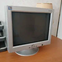 مانیتور قدیمی