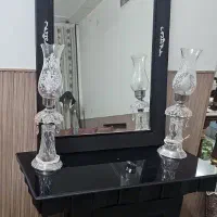 کنسول با آیینه و شمعدان
