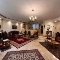 اپارتمان۱۲۹ متر/۸۹متر/با حیاط گل کاری/استخردار