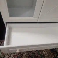 تخت وکمد