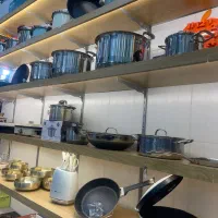 نیازمند به فروشنده مجرب خانم و اقا