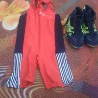 دوعدد پرده و لباس ورزشی کشتی|حراج|گلبهار, شهر جدید گلبهار|دیوار