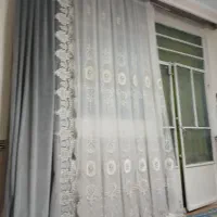 پرده همراه والن .