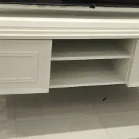 میزتلویزیون خرچنگی ستون دار