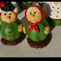 پیرزن یلدایی