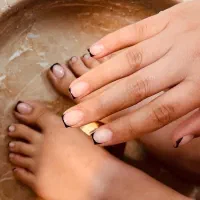 بزرگترین مجموعه تخصصی کاشت ناخن با نازل ترین قیمت