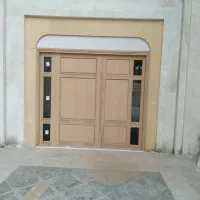 کارگر ماهر یا نیم ماهر جهت پلی استر کاری