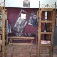 میز آرایش و آرایشگاه