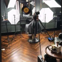 استخدام آرایشگر مجرب و دستیار (کارآموز)