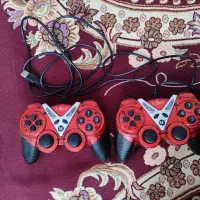 یک جفت دسته بازی کامپیوتر سالم