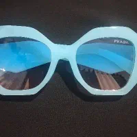 عینک زنونه نو و سالم رنگ ابی uv400