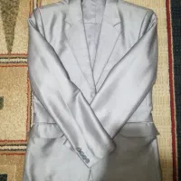 کت شلوار به همراه پیراهن