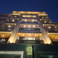 فروش واحد۱۰۵متر جلو سالن به نما تخلیه تربت