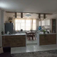 120متری/طبقه سوم/پارکینگ/آسانسور/گلبرگ یاس
