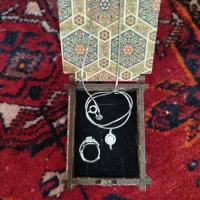 گوشواره وزنجیر