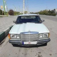 بنز ۲۳۰ دانشجویی