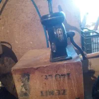 چرخ شیر|ماشین‌آلات صنعتی|آبکوه, |دیوار