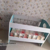 تخت گهواره ای کودک|تخت و سرویس خواب|گلبهار, شهر جدید گلبهار|دیوار