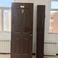درب ورودی آپارتمان