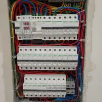 استخدام استادکار برق ماهر و نیمه ماهر وساده