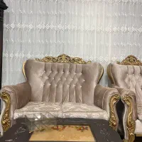 مبل 7نفره سلطنتی همراه میزعسلی و جلومبلی|مبلمان خانگی و میز عسلی|بندر انزلی, پردیس|دیوار