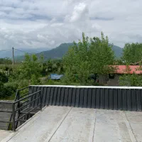 ۳۶۰ متر زمین ویودار همراه با کلبه سوئیسی