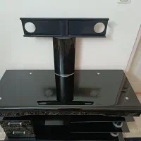 میز تلویزیون شیشه ای