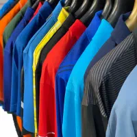 لباس یقه دار