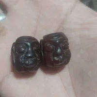 یک جفت مهره کهنه بسیار قدیمی و خاص
