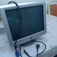 یک عدد مانیتور سالم