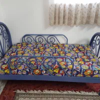 تخت خواب فلزی