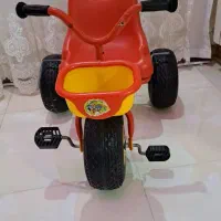 صندلی غذا و سه چرخه