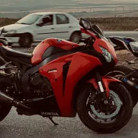 cbr1000