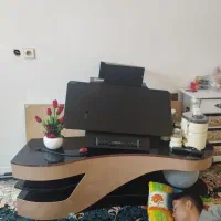 ساعت و زیر تلویزیون و تعدادی وسایل دیگر|مبلمان خانگی و میز عسلی|خرم‌آباد, |دیوار