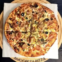 آشپز فست فود و کارگر ساده